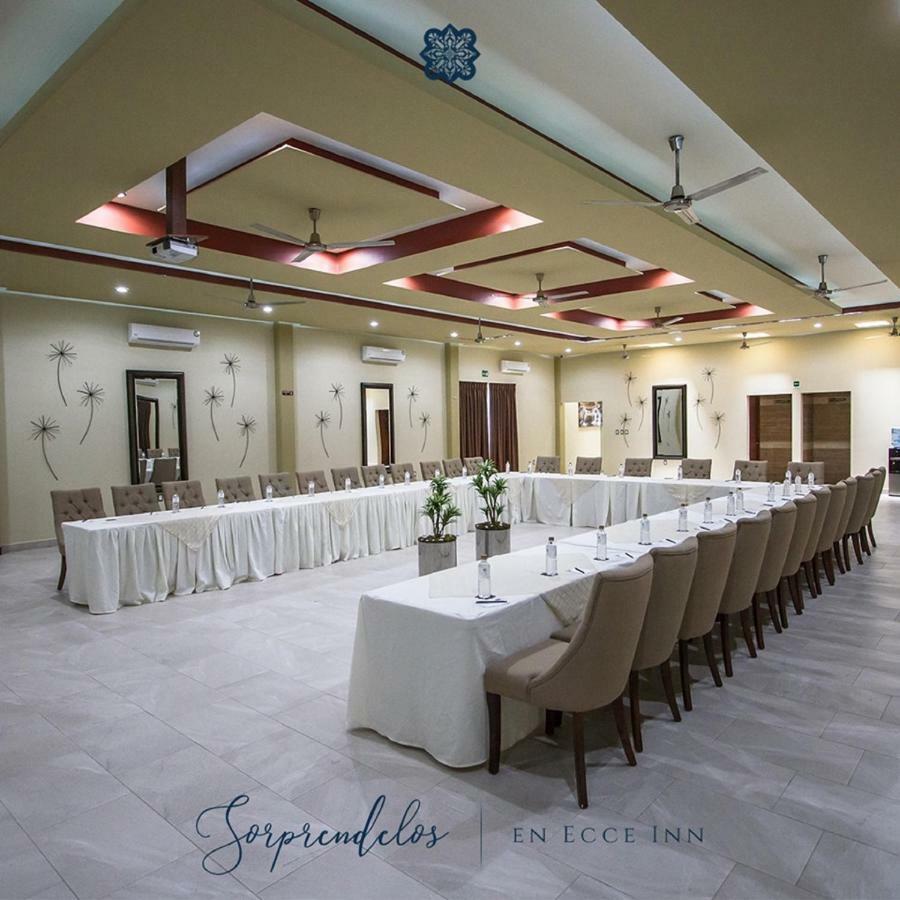 Hotel Ecce Inn & Spa Silao Kültér fotó The meeting room